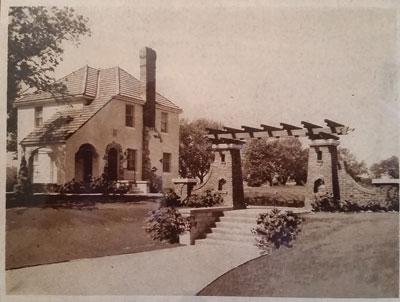 The just completed model home in 1928 in what is now Hollywood Court. Photo courtesy of Briana Vogen