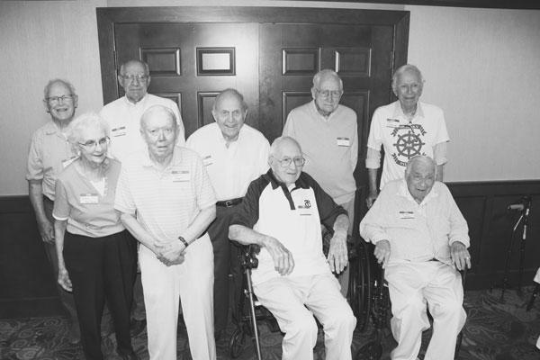 Members of Murray High School’s Class of 1943: front row, from left, Nora Post-Smeed, Bob Hagen, Don
Stevenson and Raleigh Nelson; back row, Dick Evans, Jim Manderfeld, Henry Ernst and Dean
Kullenkamp.