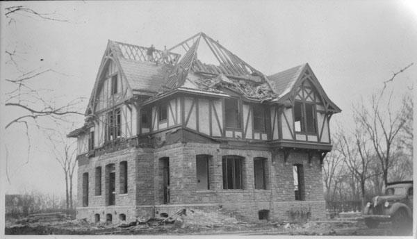 The Farmers Union Grain Terminal Association acquired the property in 1945 and tore down the house to make room for its new headquarters.