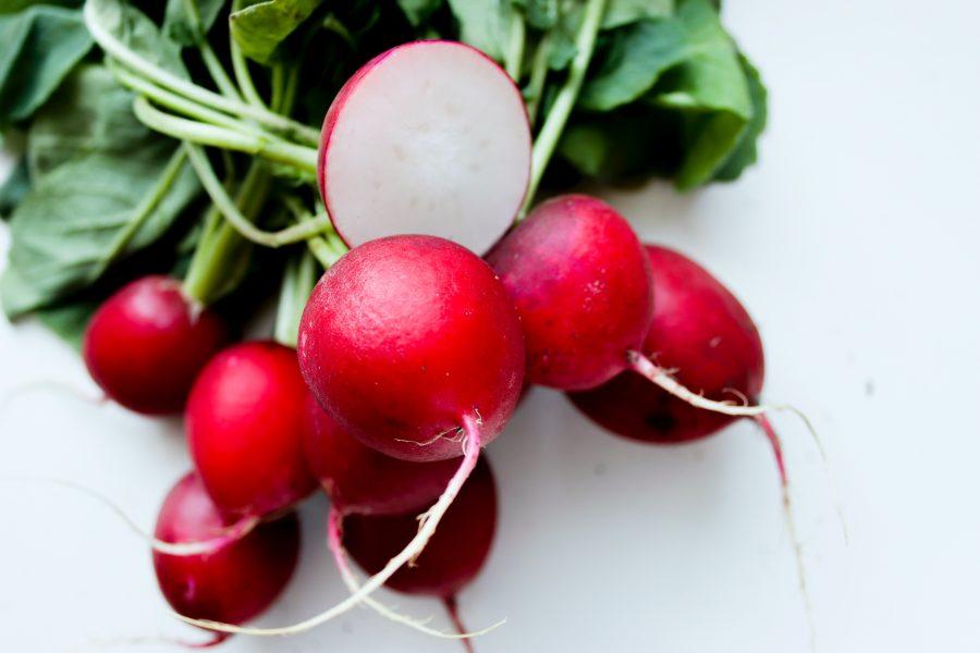 Springing into local farmers markets￼