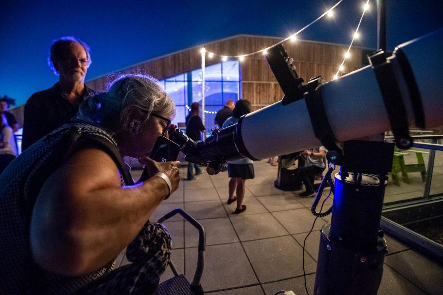 The Bell Museum will hold its monthly Star Party on Oct. 28. Telescopes will be set up on the museum’s observation deck and outdoor plazas. Photo courtesy of the Bell Museum and University of Minnesota. Photo by Joe Szurszewski.