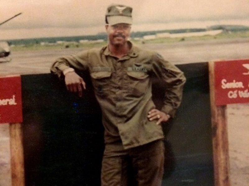 Como Park man pens “Brothers” with Vietnam era buddy
